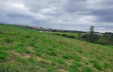 Imagem: A chácara possui 10000m² de Área e está localizado em Vila