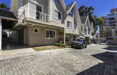 Imagem 2: » OPORTUNIDADE « SOBRADO EM CONDOMÍNIO FECHADO NO BAIRRO ÁGUA VERDE