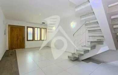 Imagem: A casa possui 3 Dormitórios, 3 Banheiros, 1 Vaga na garagem