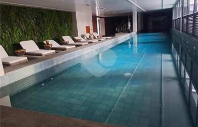 Imagem: O apartamento possui 4 Dormitórios, 5 Banheiros, 3 Vagas na