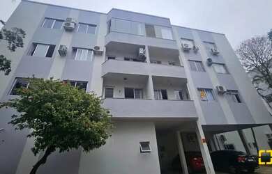 Imagem: O apartamento possui 3 Dormitórios, 1 Banheiro, 1 Vaga na garagem