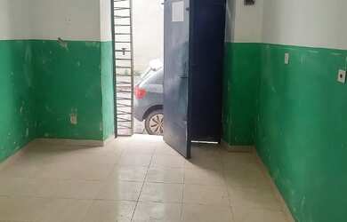 Imagem: A casa possui 3 Dormitórios, 1 Banheiro e está localizado