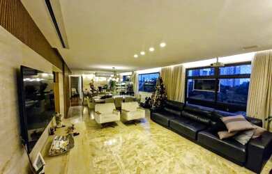 Imagem: O apartamento possui 4 Dormitórios, 3 Banheiros, 2 Vagas na