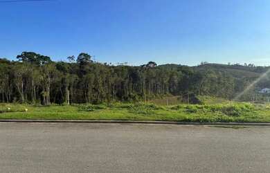 Imagem: O terreno possui 10m² de Área e está localizado em Cézar