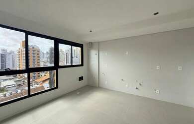 Imagem: O apartamento possui 1 Dormitório, 2 Banheiros, 1 Vaga na garagem