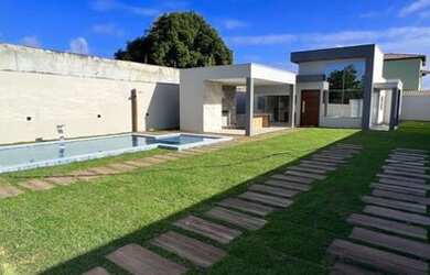 Imagem: A casa em condomínio possui 3 Dormitórios, 3 Banheiros, 4