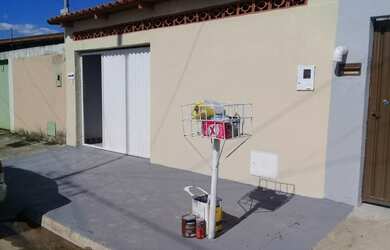 Imagem: A casa possui 2 Dormitórios, 1 Banheiro, 1 Vaga na garagem