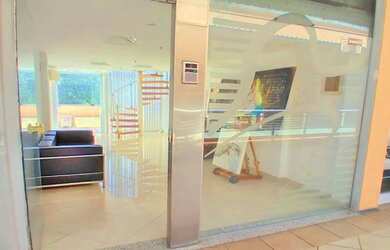 Imagem: O depósito possui 1 Vaga na garagem e 50m² de Área e está