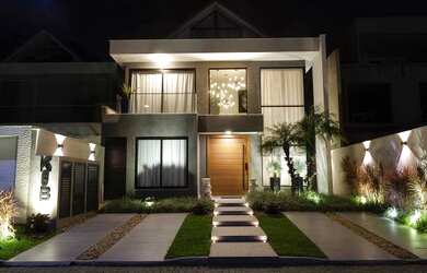 Imagem: A casa em condomínio possui 4 Dormitórios, 4 Banheiros, 4