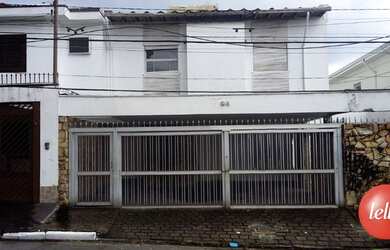 Imagem: O depósito possui 2 Vagas na garagem e 250m² de Área e está