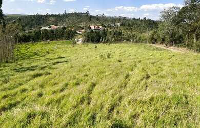 Imagem: O terreno possui 1000m² de Área e está localizado em Centro