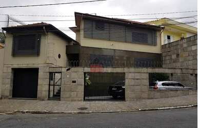 Imagem: A casa possui 4 Dormitórios, 3 Banheiros, 178m² de Área e