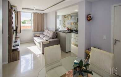 Imagem: O apartamento possui 2 Dormitórios, 1 Banheiro, 1 Vaga na garagem