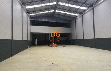 Imagem 2: Excelente Galpão. 720m² de Áreae3 Vagas na garagem