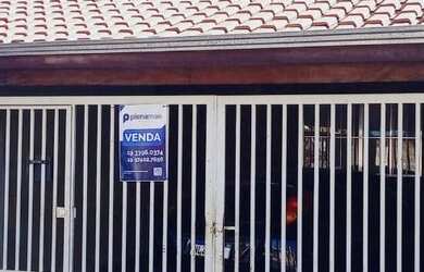 Imagem: A casa possui 2 Dormitórios, 1 Banheiro, 1 Vaga na garagem