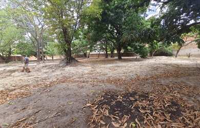 Imagem 2: Terreno a venda, 3060 m², 22 lotes, por R$ 1.000.000 - Siqueira - Fortaleza/CE...