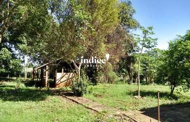 Imagem: O terreno possui 500m² de Área e está localizado em Conjunto