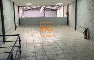 Imagem 2: Excelente Galpão. 425m² de Áreae3 Vagas na garagem