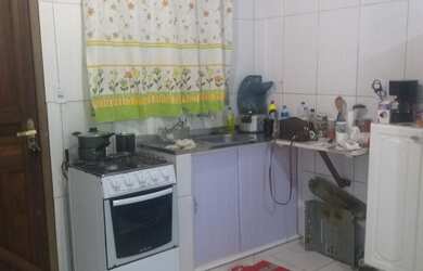 Imagem: A casa possui 1 Dormitório, 1 Banheiro e 50m² de Área e está