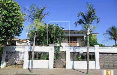 Imagem: O depósito possui 5 Vagas na garagem, 800m² de Área e está