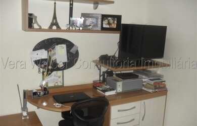 Imagem: A casa em condomínio possui 3 Dormitórios, 2 Banheiros, 3