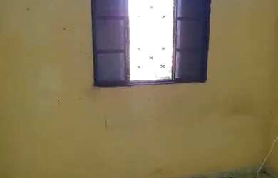 Imagem: A casa possui 1 Dormitório, 1 Banheiro e está localizado