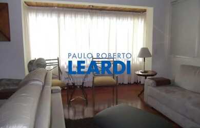 Imagem: O apartamento possui 4 Dormitórios, 5 Banheiros, 3 Vagas na