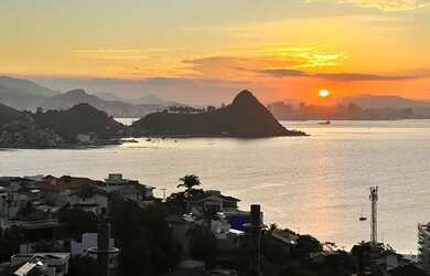 Imagem: O terreno possui 860m² de Área e está localizado em Santa