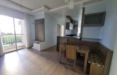 Imagem: O apartamento possui 2 Dormitórios, 1 Banheiro, 1 Vaga na garagem