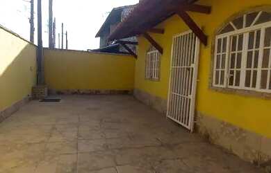 Imagem: A casa em condomínio possui 2 Dormitórios, 1 Banheiro, 2 Vagas