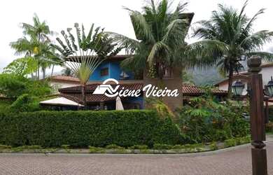 Imagem: A casa em condomínio possui 4 Dormitórios, 3 Banheiros, 4