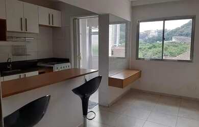 Imagem: O apartamento possui 1 Dormitório, 1 Banheiro, 1 Vaga na garagem