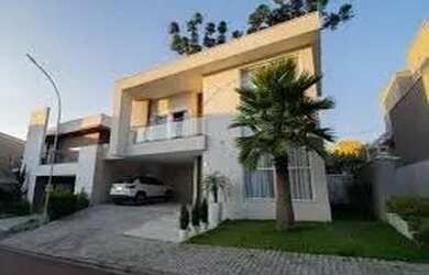 Imagem: A casa possui 3 Dormitórios, 3 Banheiros, 2 Vagas na garagem