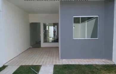 Imagem: A casa possui 2 Dormitórios, 2 Banheiros, 2 Vagas na garagem