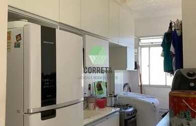 Imagem: O apartamento possui 2 Dormitórios, 1 Banheiro, 1 Vaga na garagem