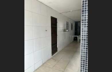 Imagem: A kitnet possui 1 Dormitório, 1 Banheiro e está localizado