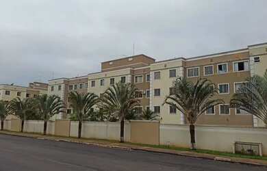 Imagem 12: Lindo apto todo no porcelanato, box nos banheiros e alguns moveis caso queira alugar