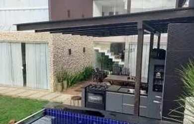 Imagem: A casa possui 5 Dormitórios, 4 Banheiros, 2 Vagas na garagem