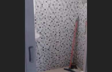 Imagem: A casa possui 1 Dormitório, 1 Banheiro, 5 Vagas na garagem