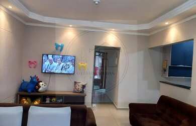 Imagem: A casa possui 3 Dormitórios, 3 Banheiros, 3 Vagas na garagem