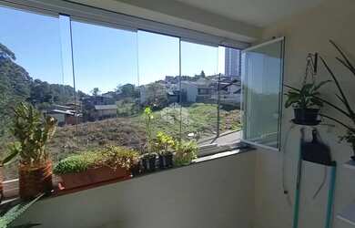 Imagem 11: Apartamento semimobiliado com 2 quartos uma vaga de garagem coberta e...
