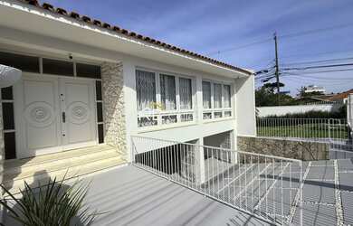 Imagem 7: Casa Padrão no Portão, 220m2, 3 Quartos sendo 1 Suíte, 3 Vagas Cobertas....