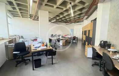 Imagem: O depósito possui 78m² de Área e está localizado em Santo