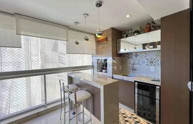 Imagem: O apartamento possui 3 Dormitórios, 2 Banheiros, 2 Vagas na