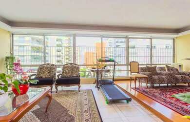 Imagem: O apartamento possui 4 Dormitórios, 4 Banheiros, 2 Vagas na