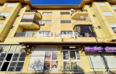 Imagem: O apartamento possui 3 Dormitórios, 1 Banheiro, 1 Vaga na garagem