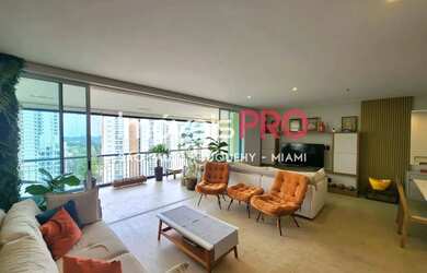 Imagem: O apartamento possui 4 Dormitórios, 4 Banheiros, 4 Vagas na