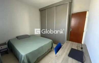 Imagem: O apartamento à venda possui 2 Dormitórios, 1 Banheiro, 1