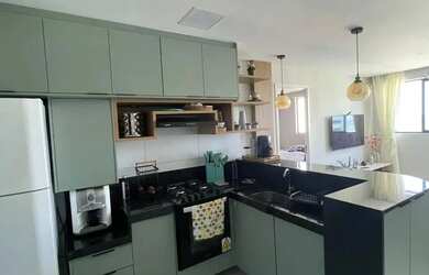 Imagem: O apartamento possui 1 Dormitório, 1 Banheiro, 1 Vaga na garagem