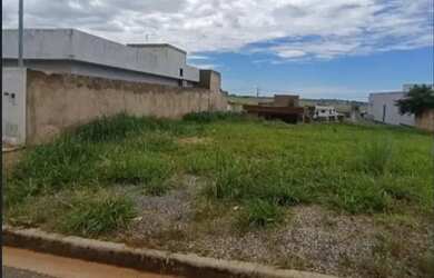 Imagem: O terreno possui 250m² de Área e está localizado em Brasília